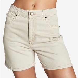 Cotton On
High Rise Miley Denim Shorts Size 8 Tan
